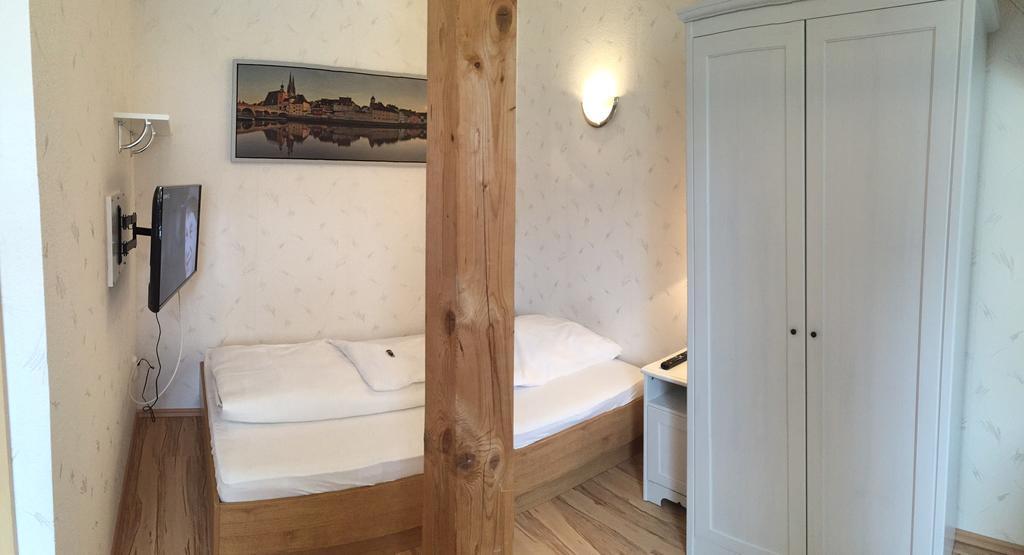 Ferienwohnung Ratisbona ภายนอก รูปภาพ